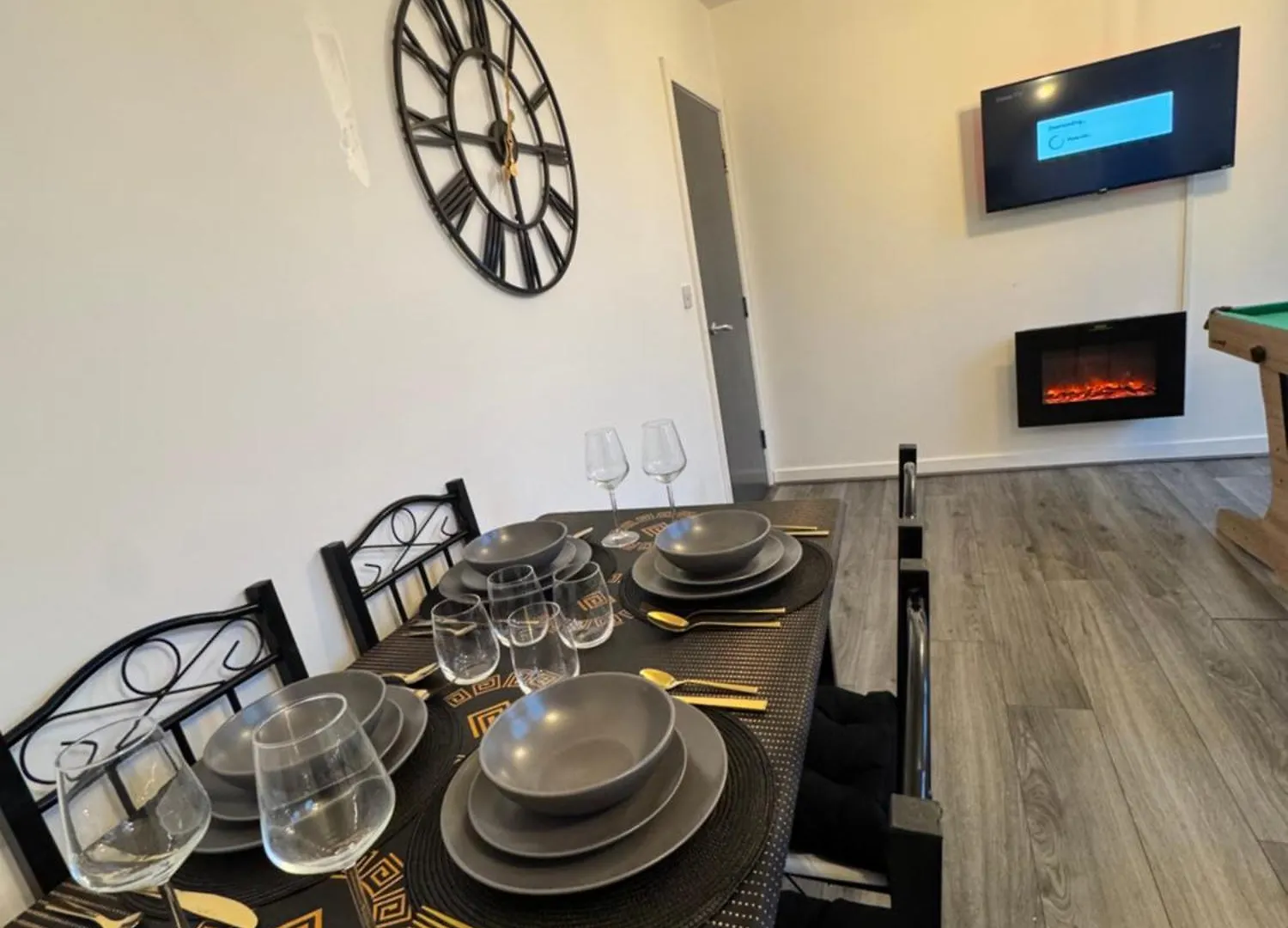 Rawson Apartments - Stylish City Centre Hideaway With 85 Inch Tv Cinema Room & Pool Table 브래드퍼드